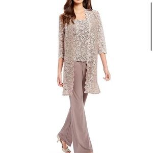 Women’s Mother of the Bride Pant suit